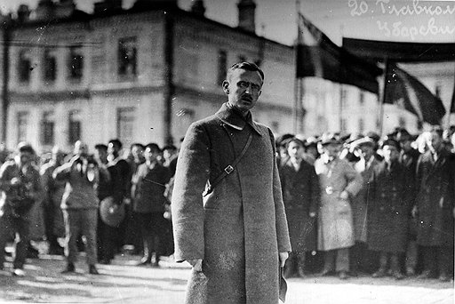 Иероним Уборевич во Владивостоке. Фото из архива редакции «Коммерсанта»