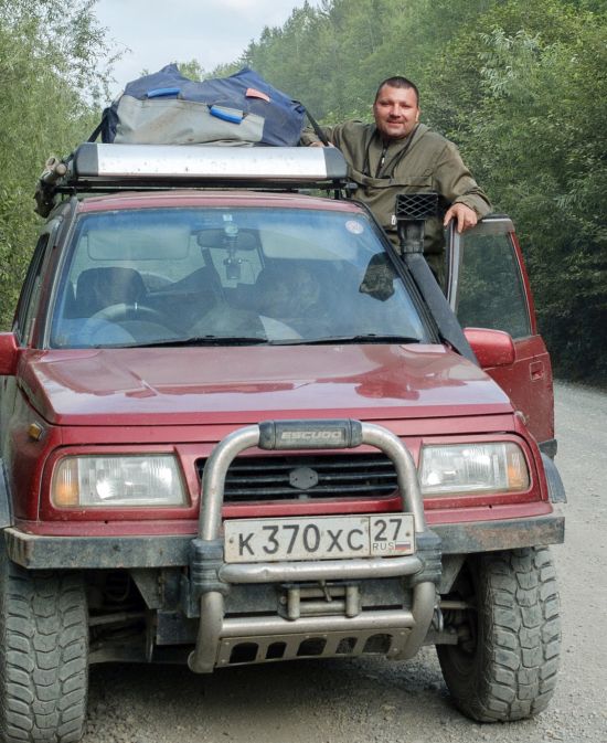Комсомольчанин Максим Коблов с помощью прессы и правозащитников отстоял право земляков ездить на оборудованных внедорожниках.