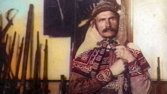 Арсеньев в костюме инородца, 1910 год. Из архивов музея В.К.Арсеньева.