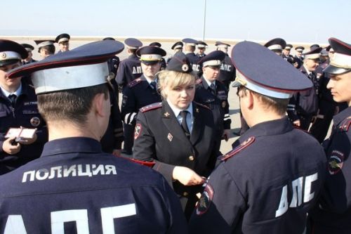В строевом смотре приняли участие около 400 полицейских. Фото пресс-службы горУМВД Хабаровска