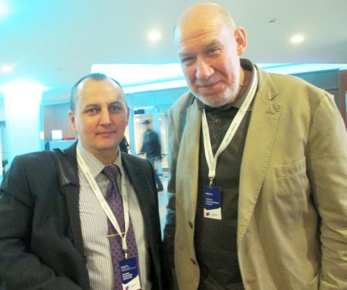 Хабаровчанин Евгений Афанасьев (слева) и Георгий Сатаров, президент Фонда прикладных политических исследований «ИНДЕМ».