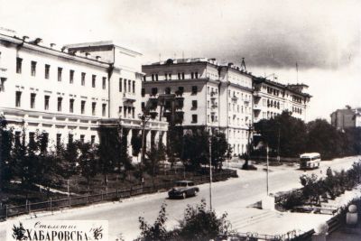 Улица Серышева. Хабаровск, 1958. Фото В.С. Стебаева /Нажмите, чтобы УВЕЛИЧИТЬ (нажмите, чтобы увеличить)