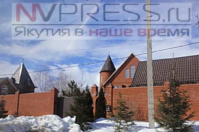 Дом Стахова находится в деревне Ртищево Ленинского района Московской области