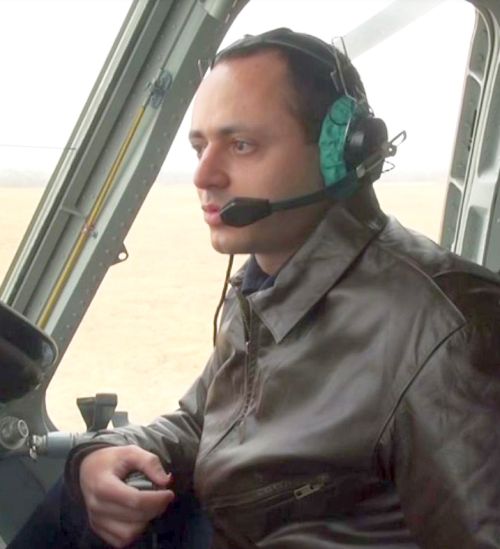 Помощник командира вертолета Ми-26 Виталий Михальчук