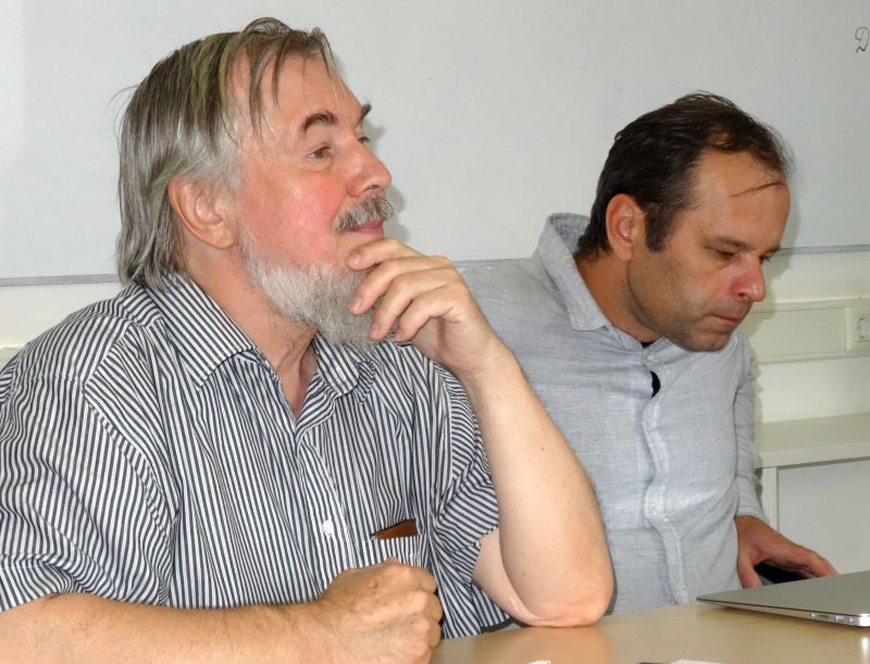 Писатели Александр Казинцев (слева) и Роман Сенчин.