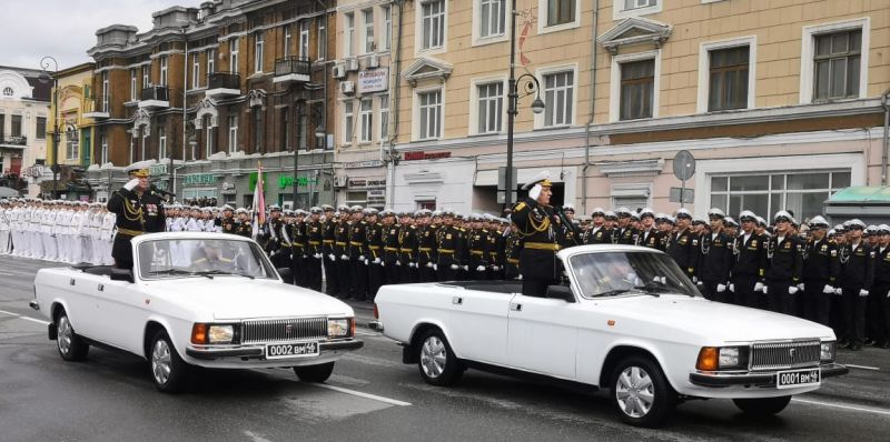 Во Владивостоке прошел военный парад, посвященный 76-й годовщине Победы в Великой Отечественной войне