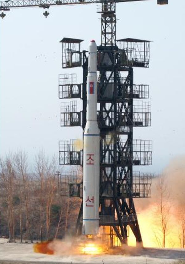Запуск ИСЗ «Кванмёнсон-2».