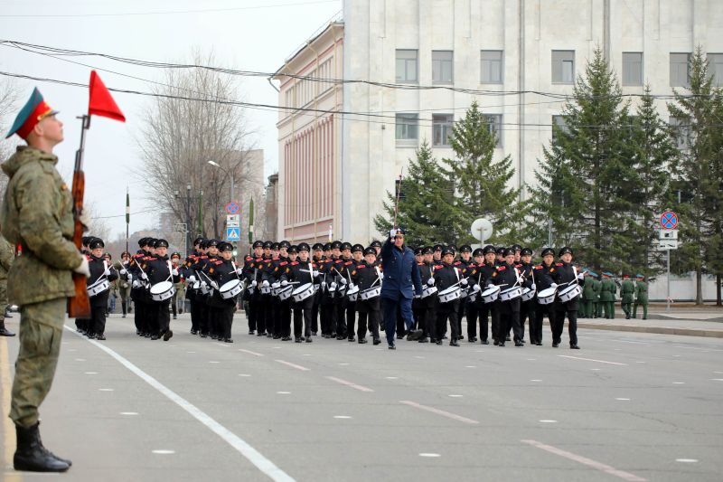 Первая тренировка Парада Победы состоялась на центральной площади Хабаровска