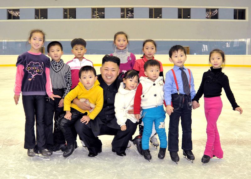 Ким Чен Ын среди детей. Ноябрь 101 года чучхе (2012).
