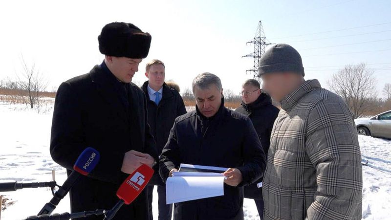 Михаил Дегтярев поздравил первого в крае участника СВО, получившего в собственность земельный участок