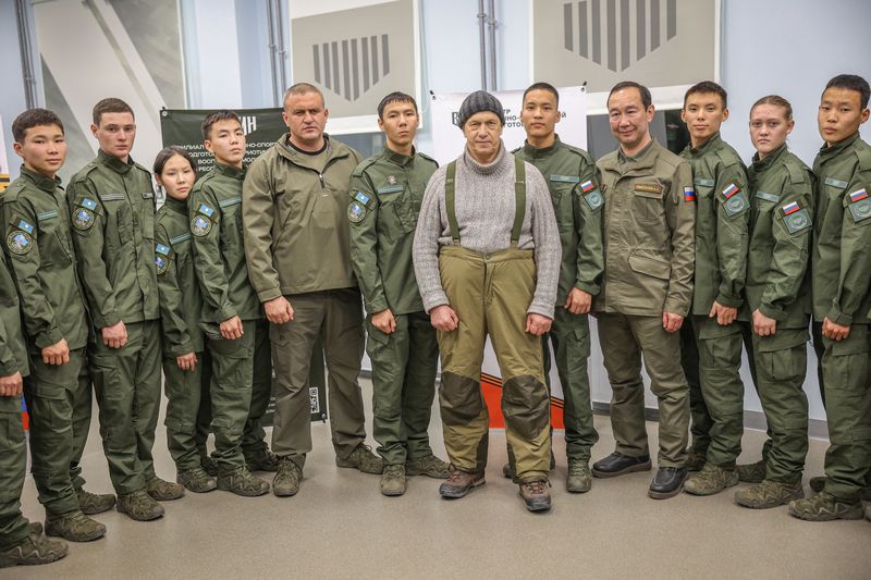 Юрий Трутнев встретился с победителями соревнований «Путь ВОИНа»