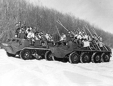 Советские пограничники готовятся к вытеснению китайских нарушителей. Январь 1969г. damanski-zhenbao.ru