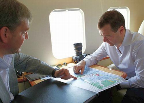 Президент РФ Дмитрий Медведев принял досрочную отставку губернатора Приморского края Сергея Дарькина